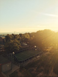 Utsikten från ett besök på studenthemmet Östra vallgatan i Helsingborg. Där över havet har ni Danmark. Den ni. 